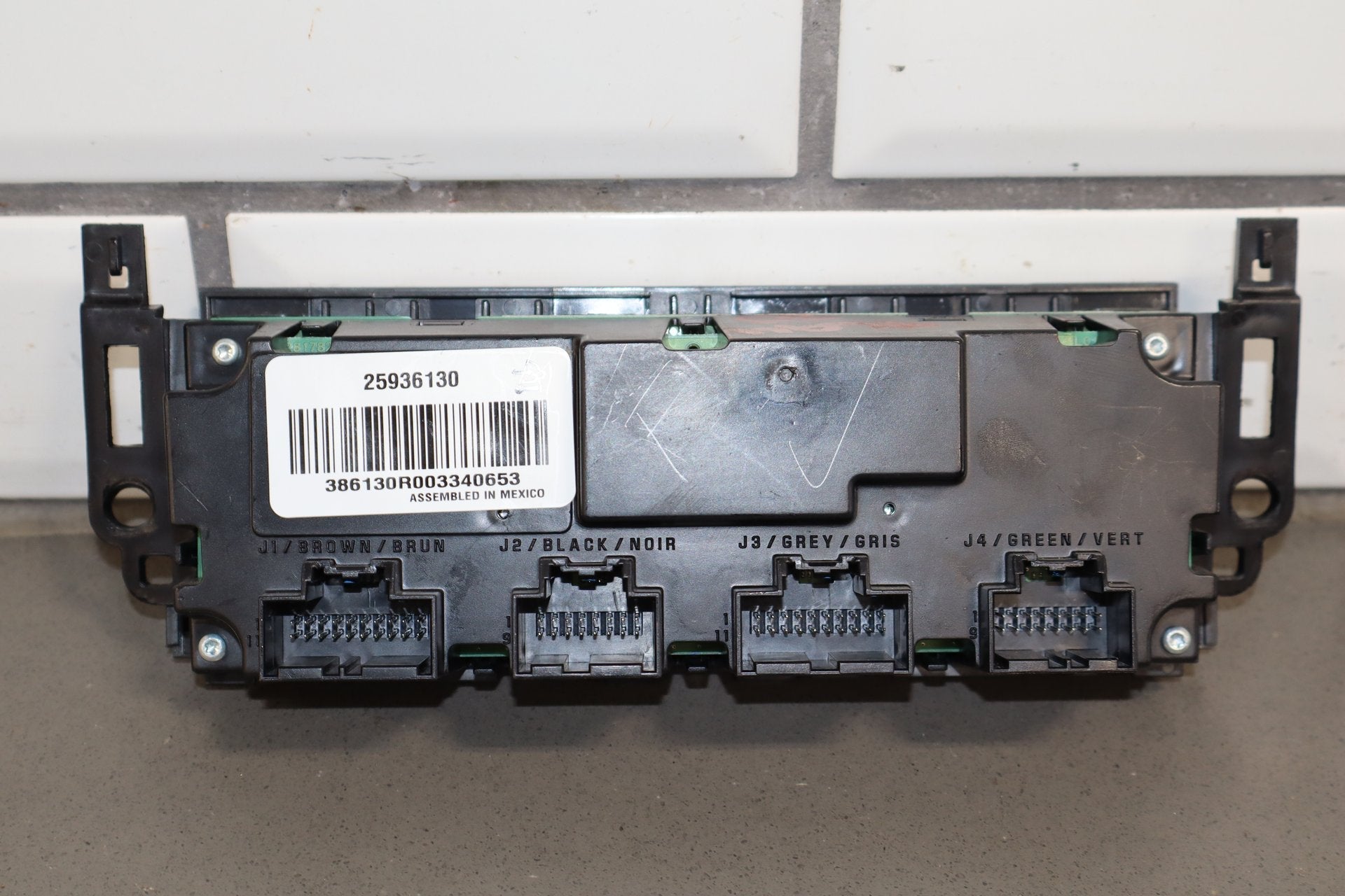 2007-2011 Chevrolet Tahoe Climate Control 25936130 OEM
