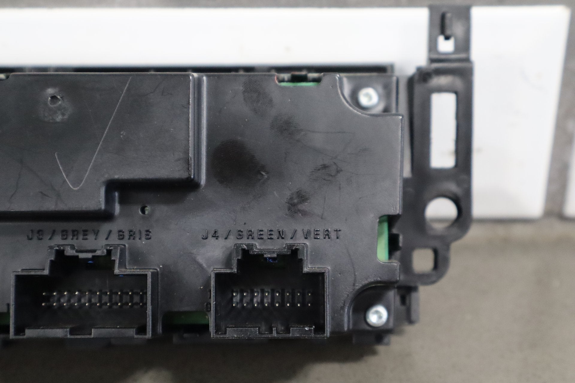 2007-2011 Chevrolet Tahoe Climate Control 25936130 OEM