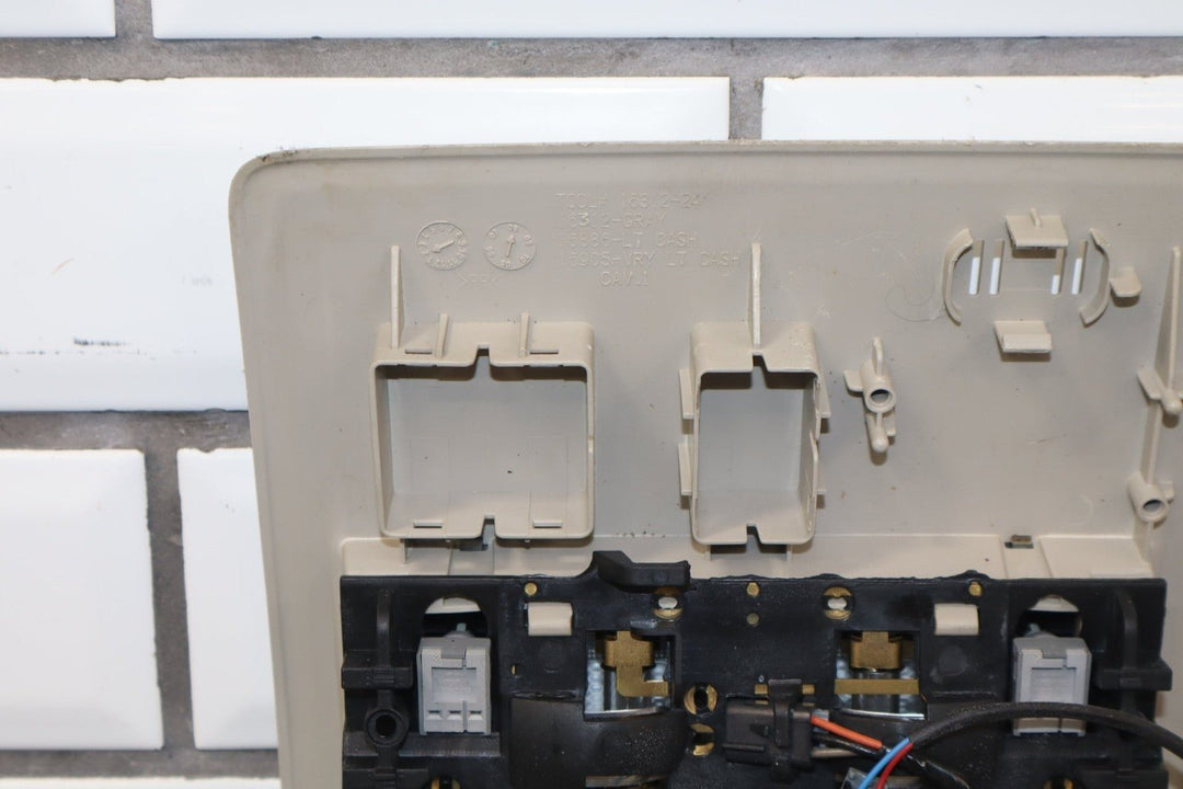 2007 - 2011 GMC Sierra 2500 Roof Console 22750000 OEM