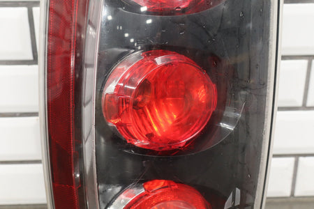 2007-2011 GMC Yukon Left Tail Light 25975977 OEM