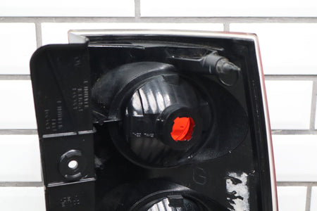 2007-2011 GMC Yukon Left Tail Light 25975977 OEM