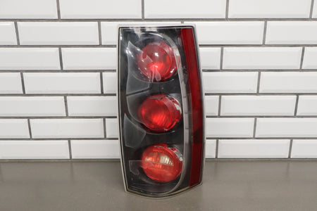 2007-2011 GMC Yukon Right Tail Light 25975978 OEM