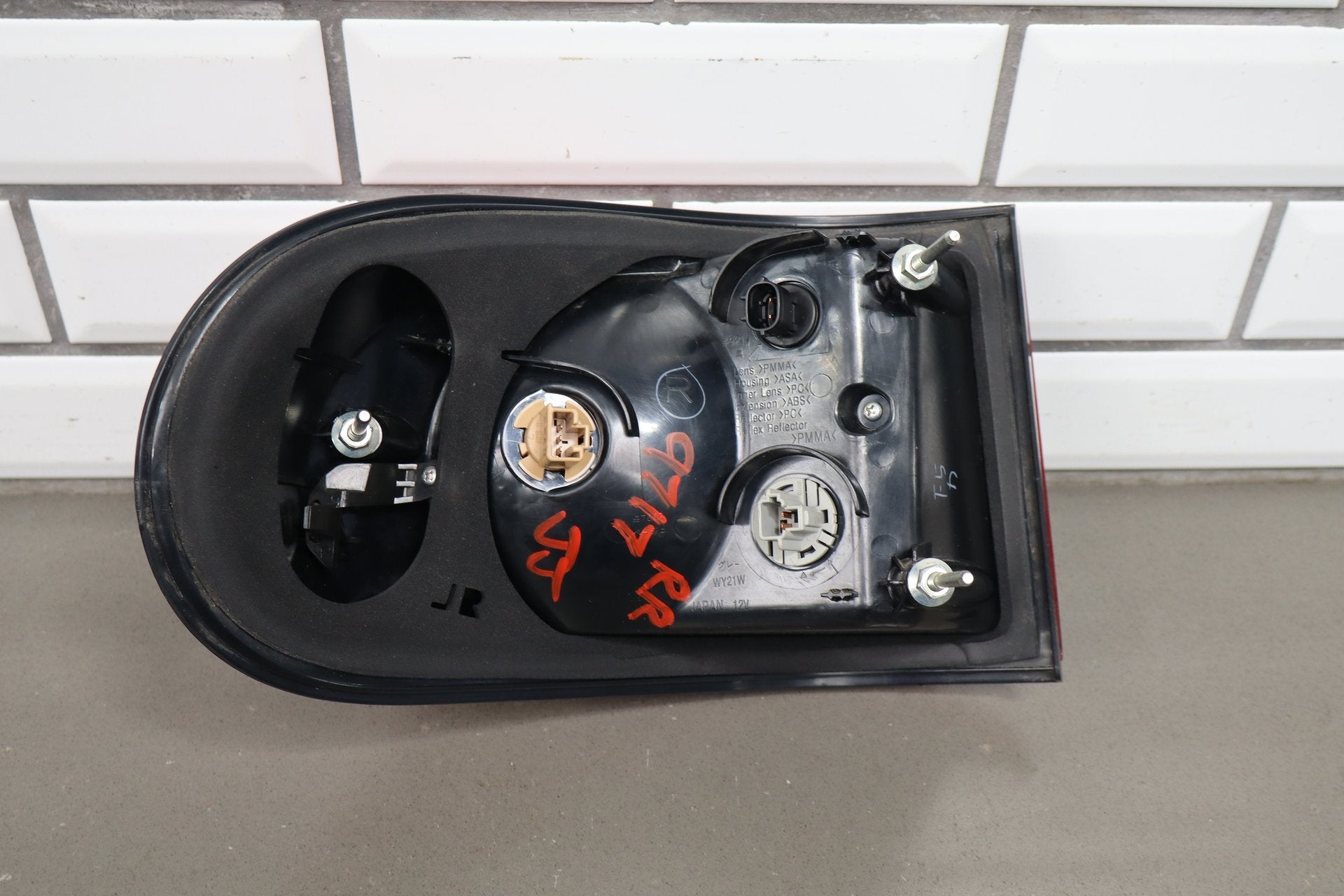 2007-2011 Toyota FJ Cruiser Right Tail Light OEM