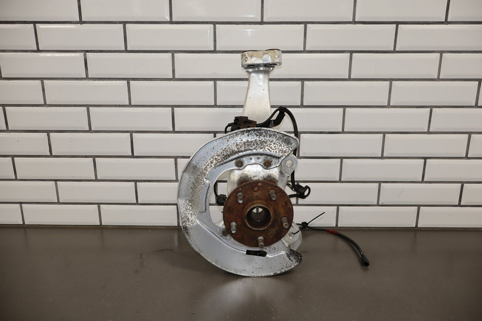 2007-2012 Lexus LS460 AWD Left Front Spindle W/Hub