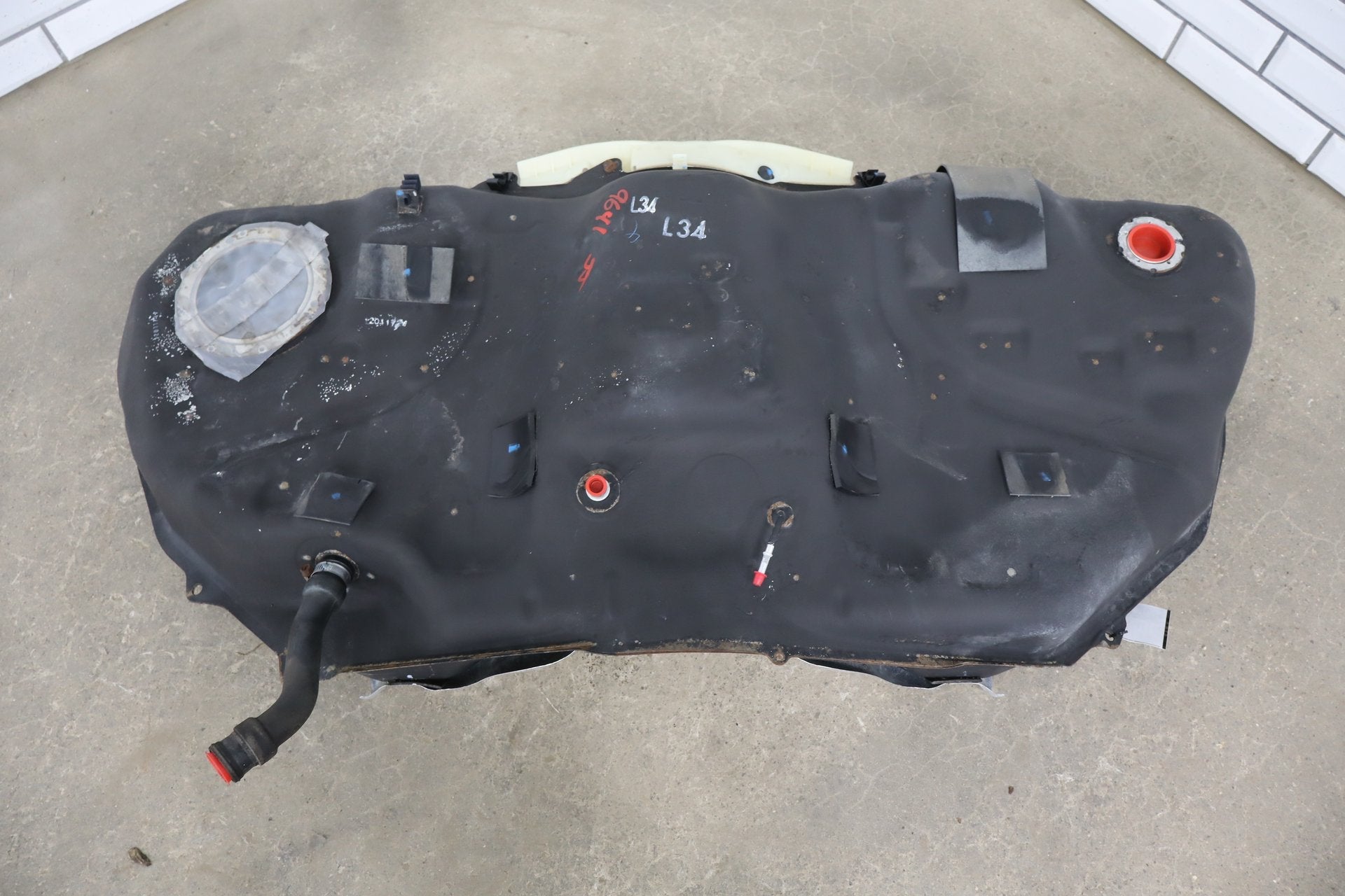 2007-2012 Lexus LS460 Fuel Tank OEM