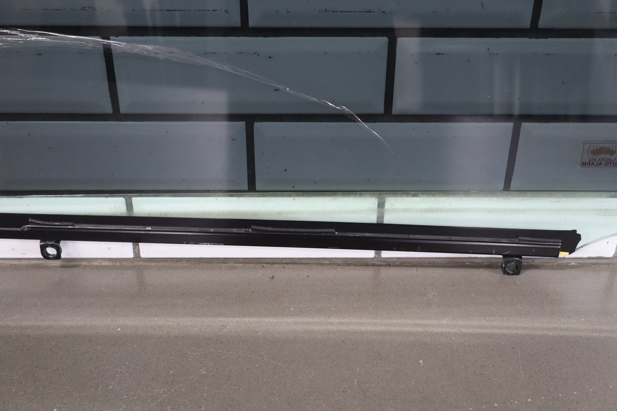 2007-2012 Lexus LS460 Right Front Door Window