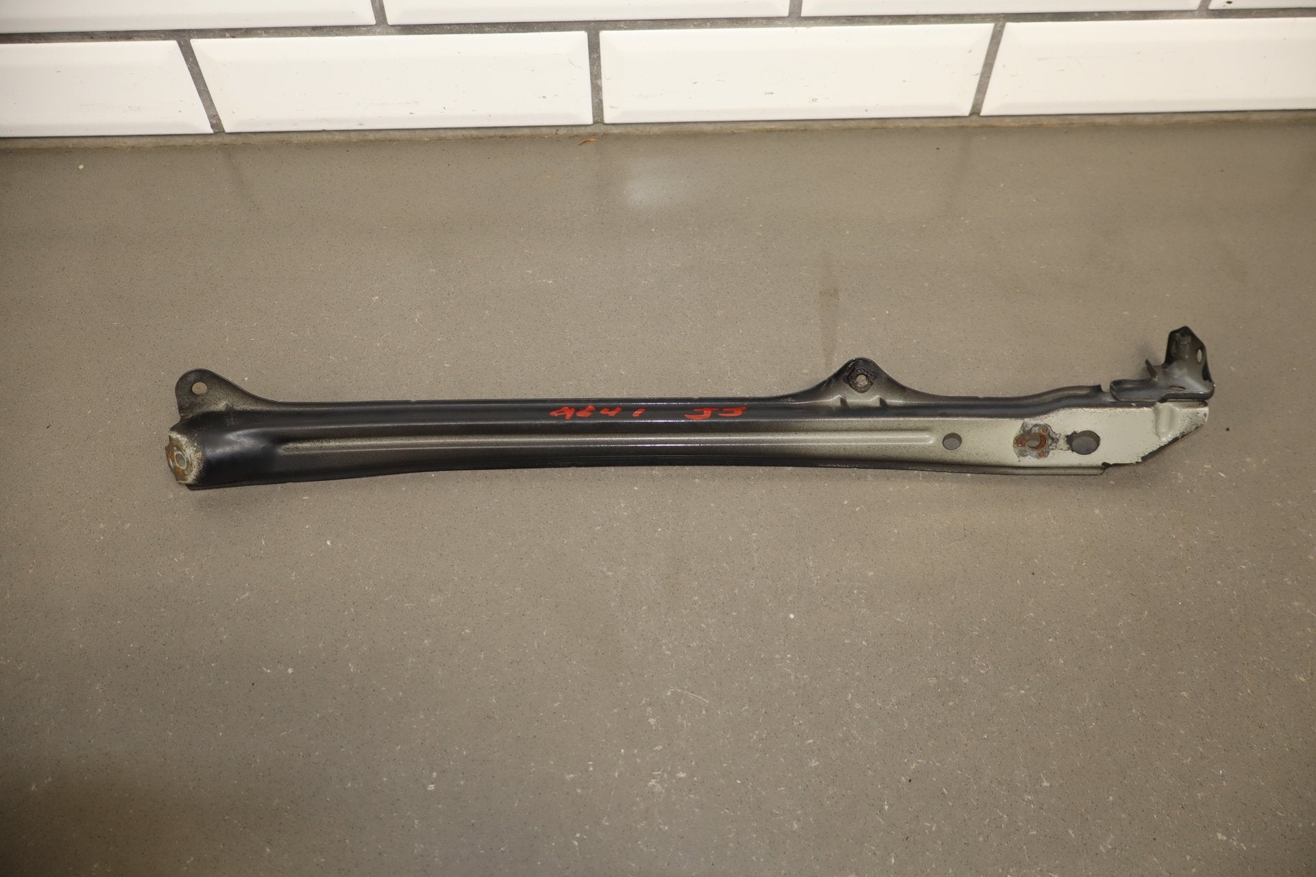 2007-2012 Lexus LS460 Unbolt Radiator Core Support