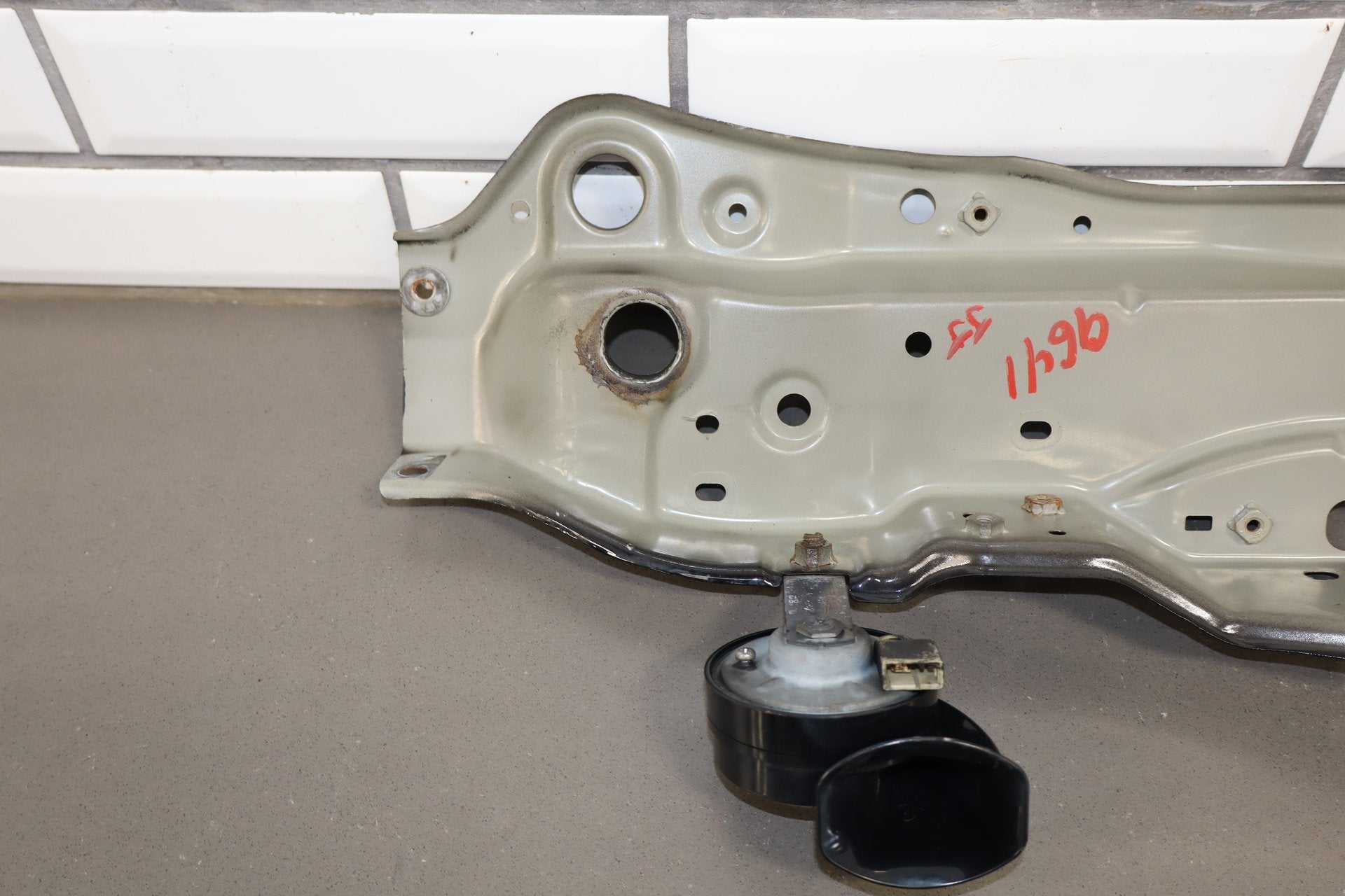 2007-2012 Lexus LS460 Unbolt Radiator Core Support