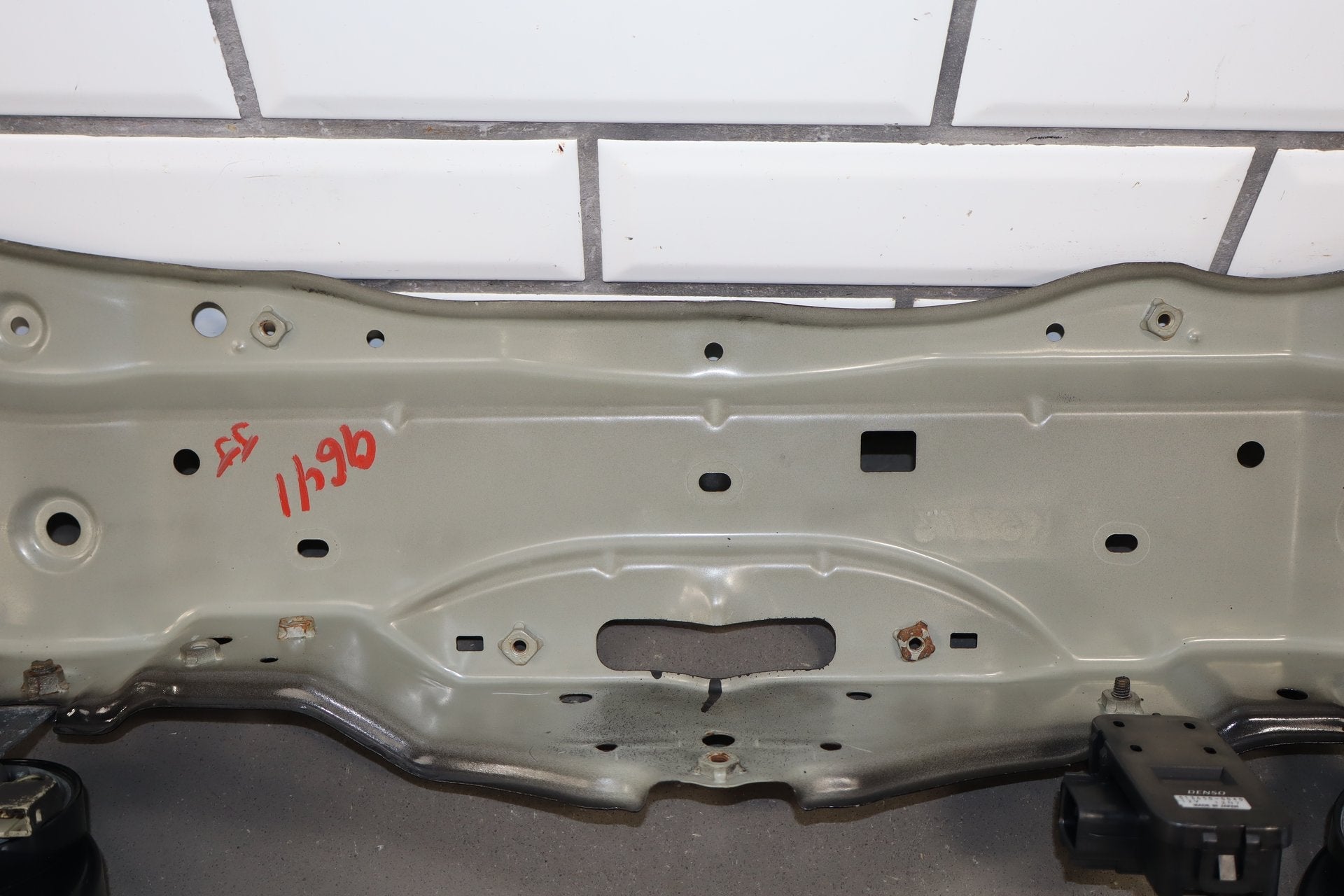 2007-2012 Lexus LS460 Unbolt Radiator Core Support