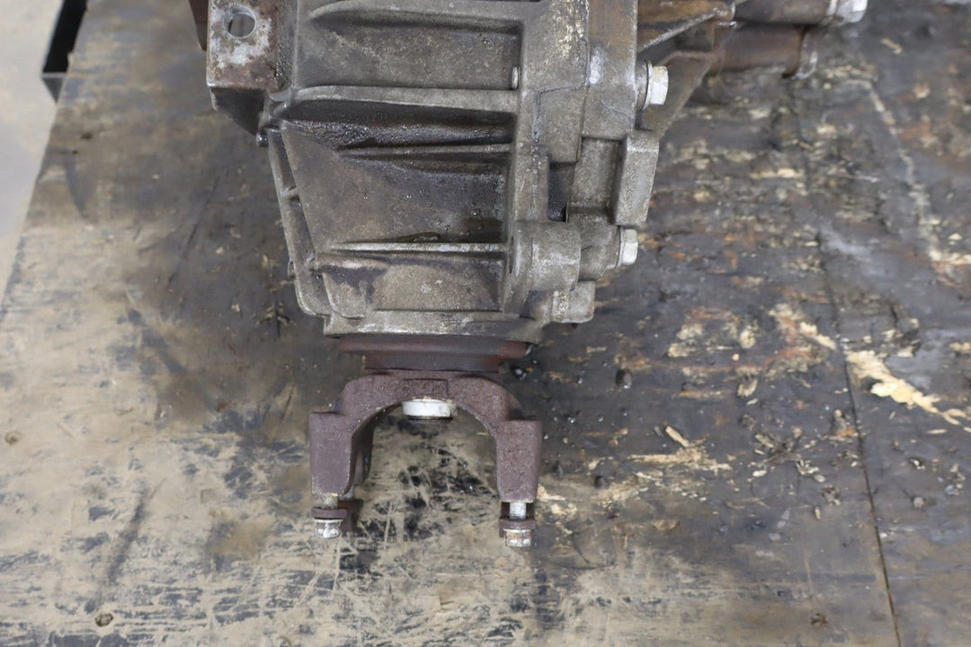 2007 - 2013 Chevrolet Tahoe 4WD Front Differential Assembly 3.73 GT4