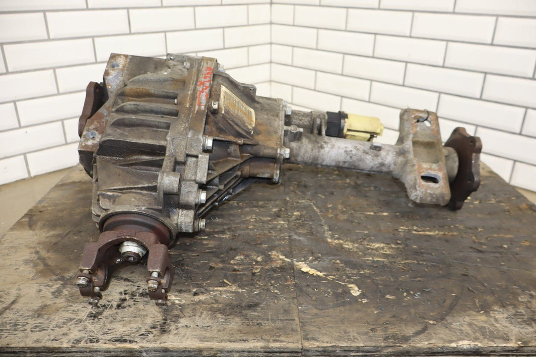 2007 - 2013 Chevrolet Tahoe 4WD Front Differential Assembly 3.73 GT4