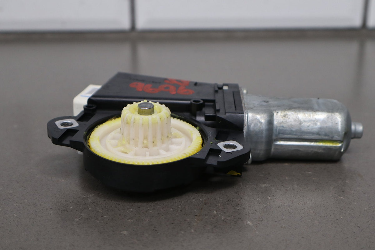 2007 - 2014 Cadillac Chevrolet GMC Sunroof Moonroof Hatch Power Motor OEM