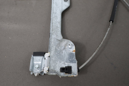 2007 - 2014 Cadillac Escalade ESV Left Rear Door Regulator 20945140 OEM