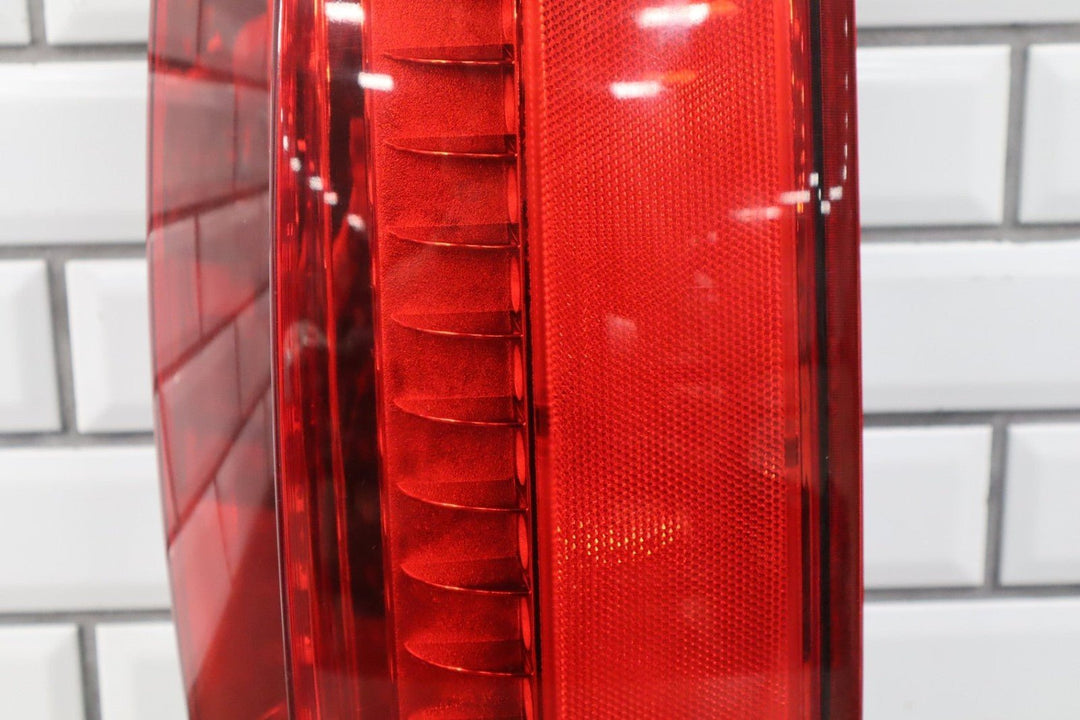 2007 - 2014 Cadillac Escalade Right Tail Light 22884388 OEM