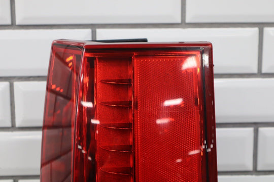 2007 - 2014 Cadillac Escalade Right Tail Light 22884388 OEM