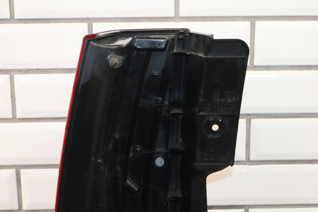 2007 - 2014 Cadillac Escalade Right Tail Light 22884388 OEM