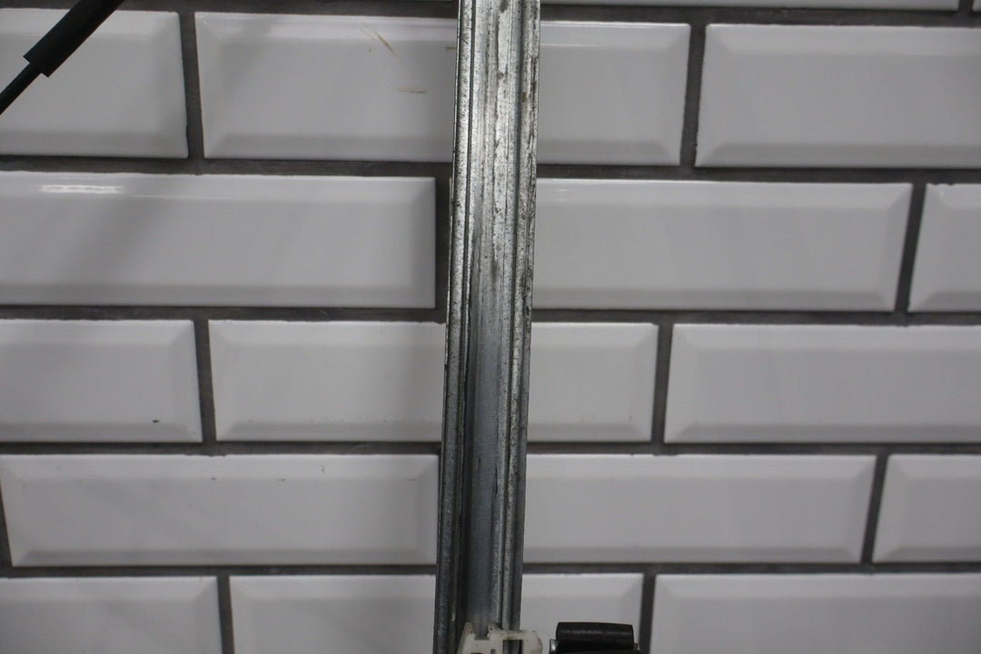 2007 - 2014 Chevrolet Suburban Left Front Door Regulator 20945138 OEM