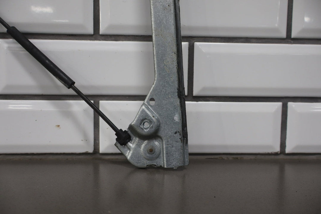 2007 - 2014 Chevrolet Suburban Left Front Door Regulator 20945138 OEM