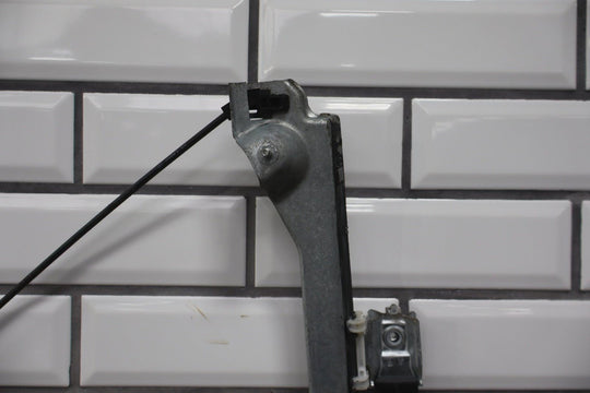 2007 - 2014 Chevrolet Suburban Left Front Door Regulator 20945138 OEM