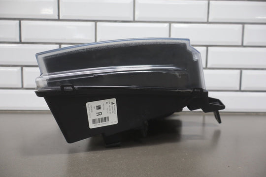 2007 - 2014 Chevrolet Suburban Right Headlamp 20760579 OEM