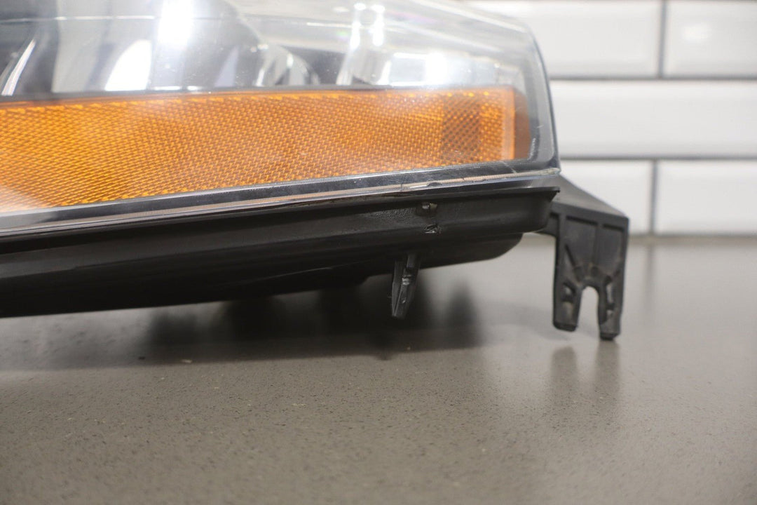 2007 - 2014 Chevrolet Suburban Right Headlamp 20760579 OEM