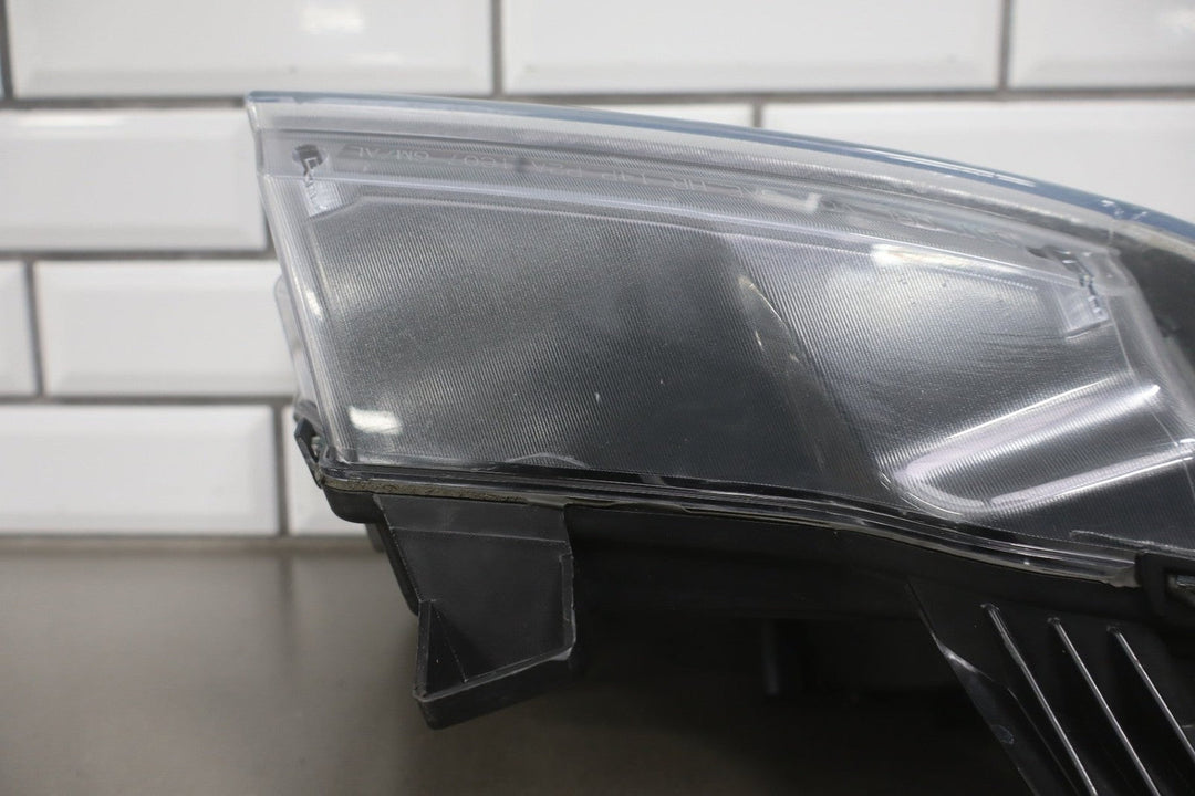 2007 - 2014 Chevrolet Suburban Right Headlamp 20760579 OEM