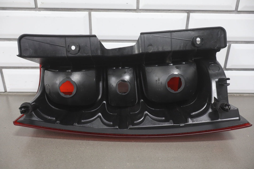 2007 - 2014 Chevrolet Suburban Right Tail Light 22837924 OEM