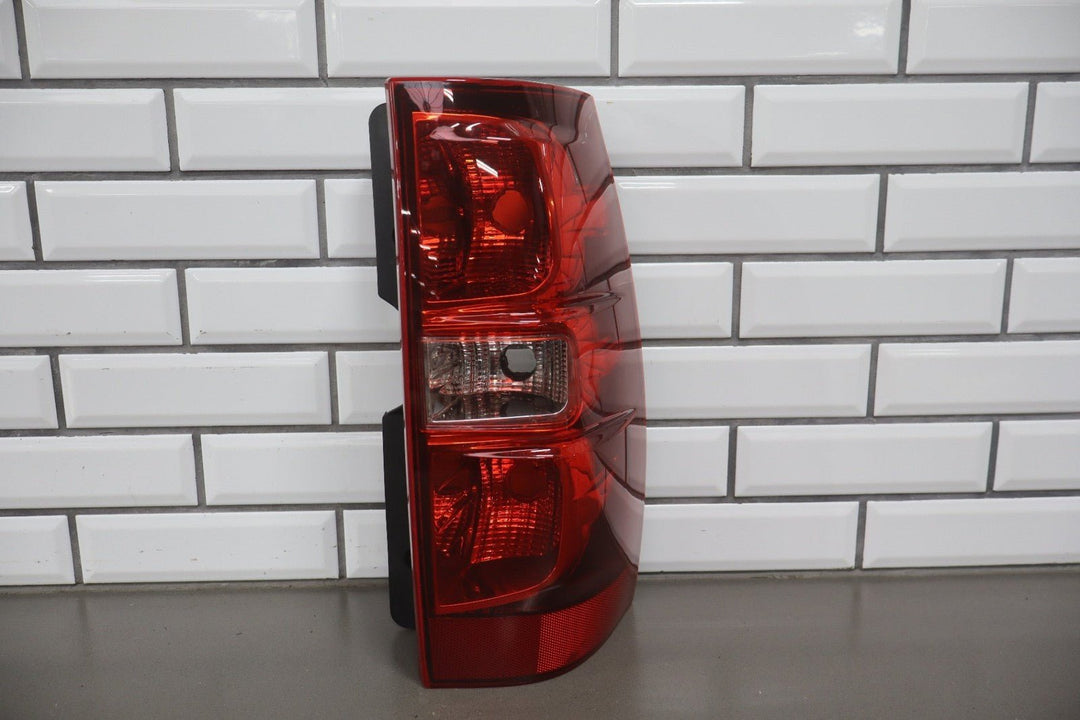 2007 - 2014 Chevrolet Suburban Right Tail Light 22837924 OEM