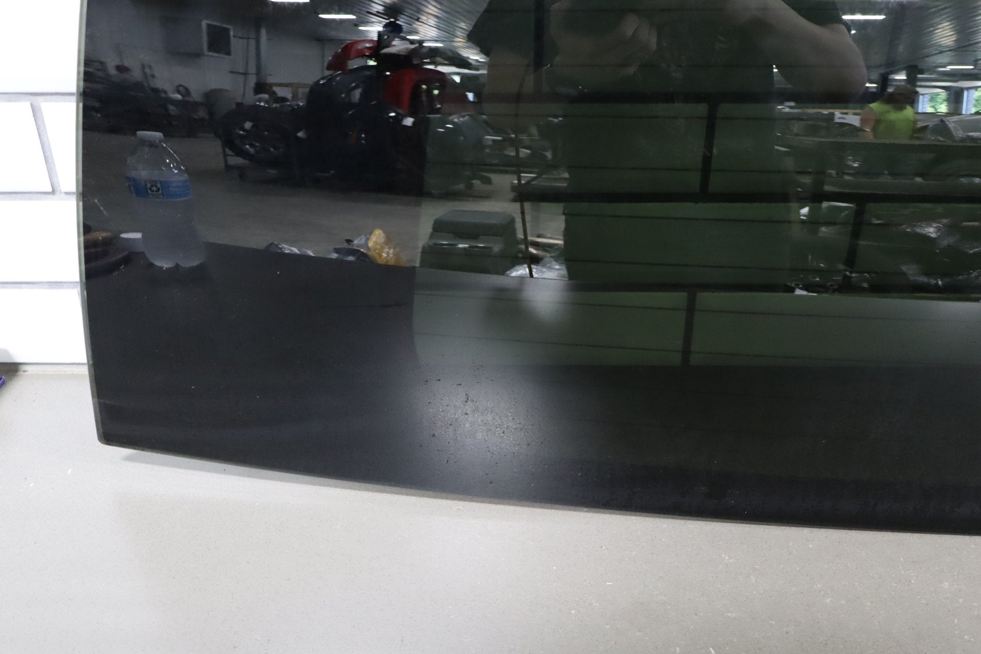 2007-2014 Chevrolet Tahoe Back Window Glass 25916024 OEM