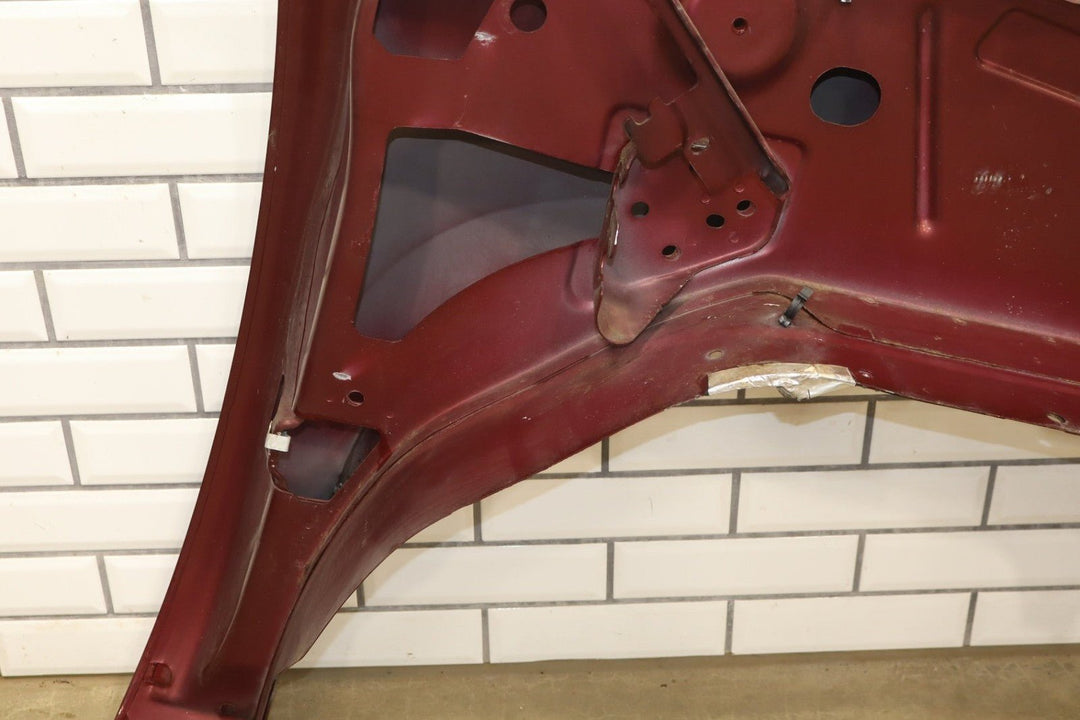 2007 - 2014 Chevrolet Tahoe Hybrid Left Fender 22977475 Ruby Red 66 22977475