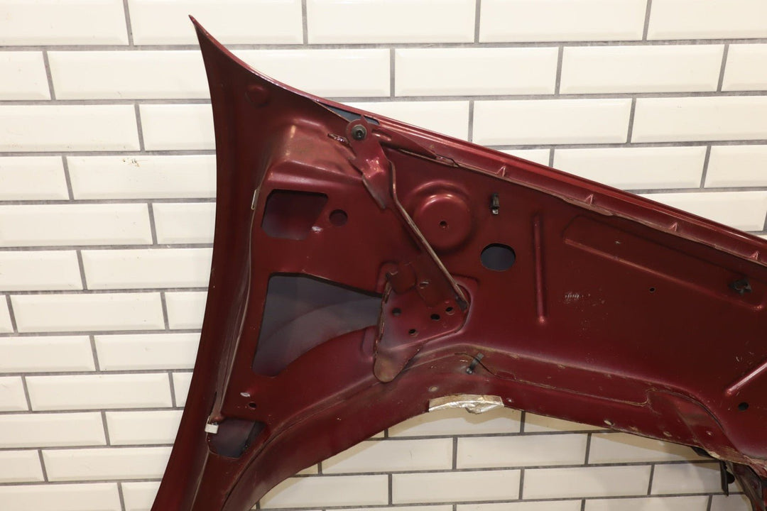 2007 - 2014 Chevrolet Tahoe Hybrid Left Fender 22977475 Ruby Red 66 22977475