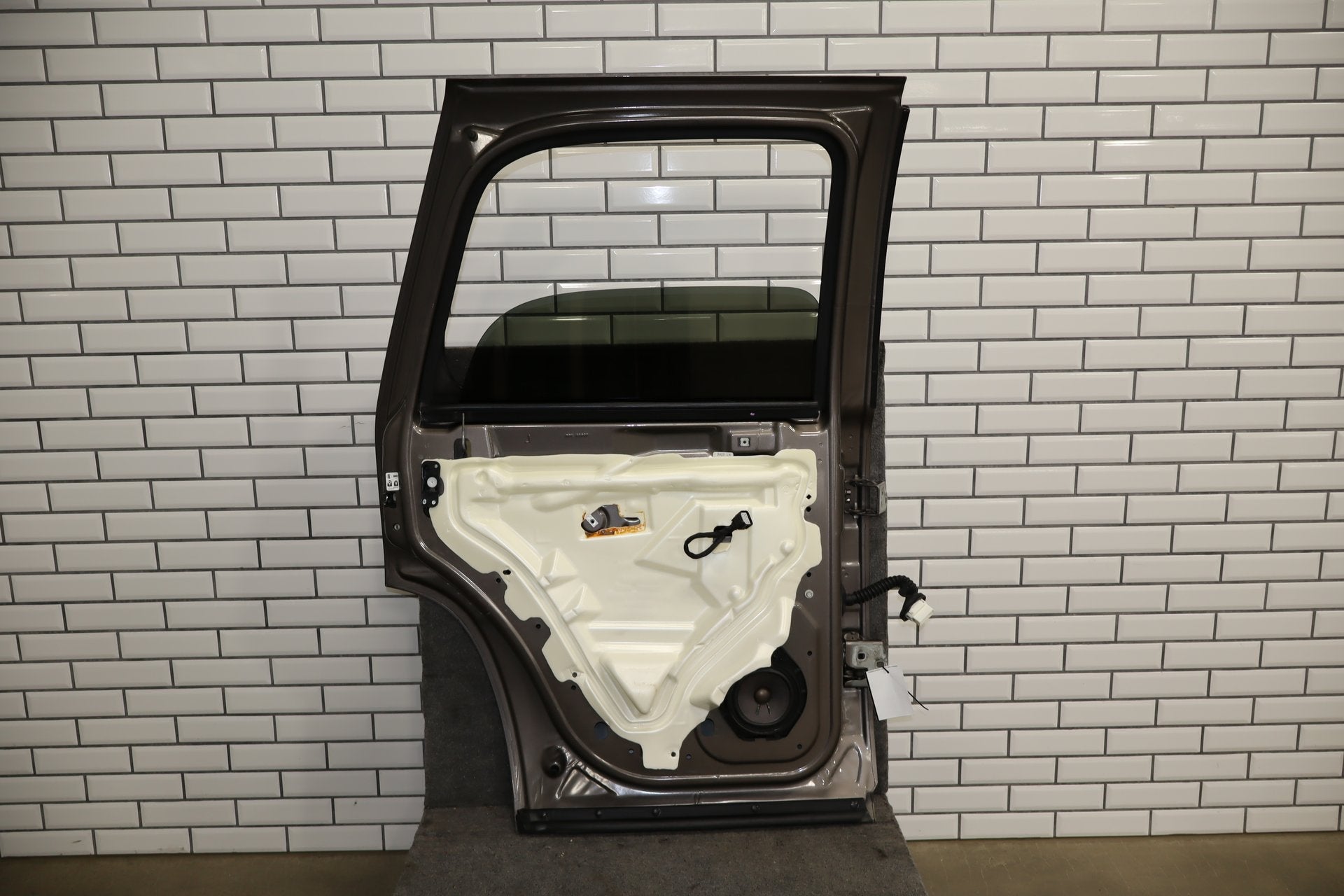 2007-2014 Chevrolet Tahoe Left Rear Door Mocha Steel ( GHA )