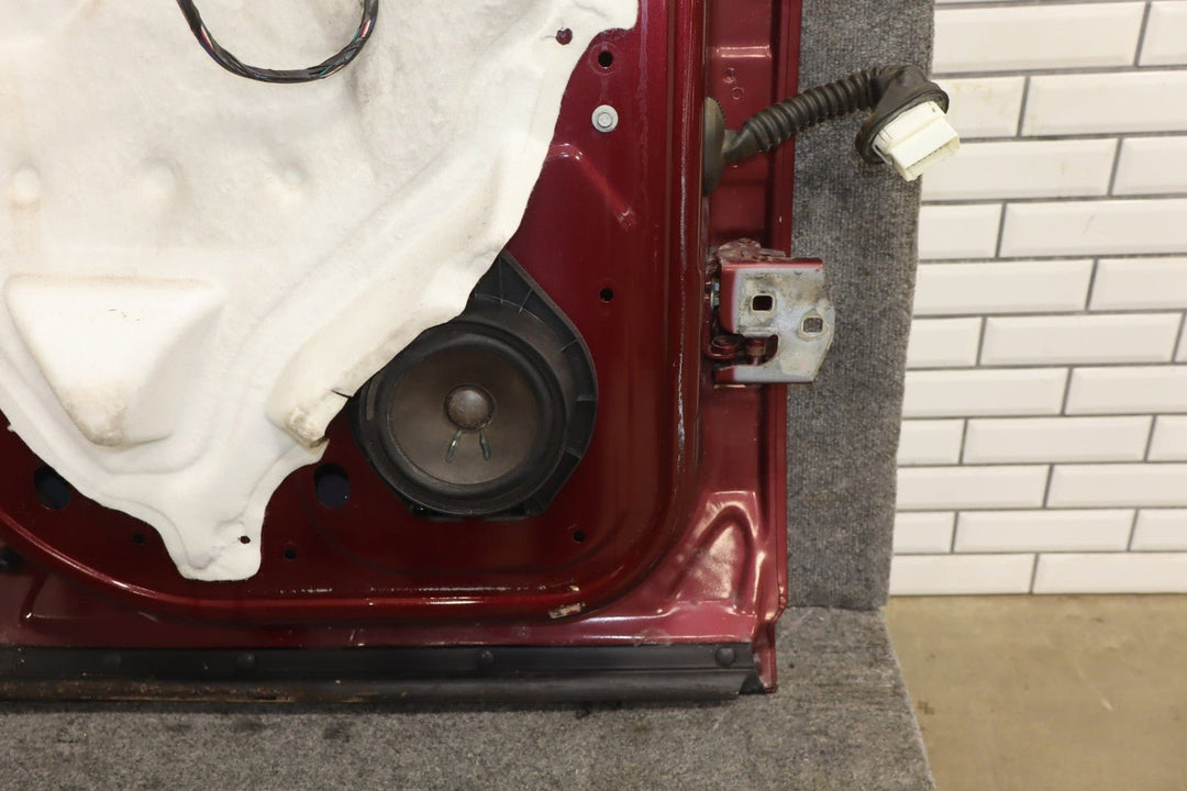 2007 - 2014 Chevrolet Tahoe Left Rear Door Ruby Red ( 66 ) 22892597