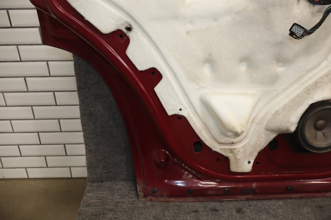 2007 - 2014 Chevrolet Tahoe Left Rear Door Sport Red ( 63U ) 22892597