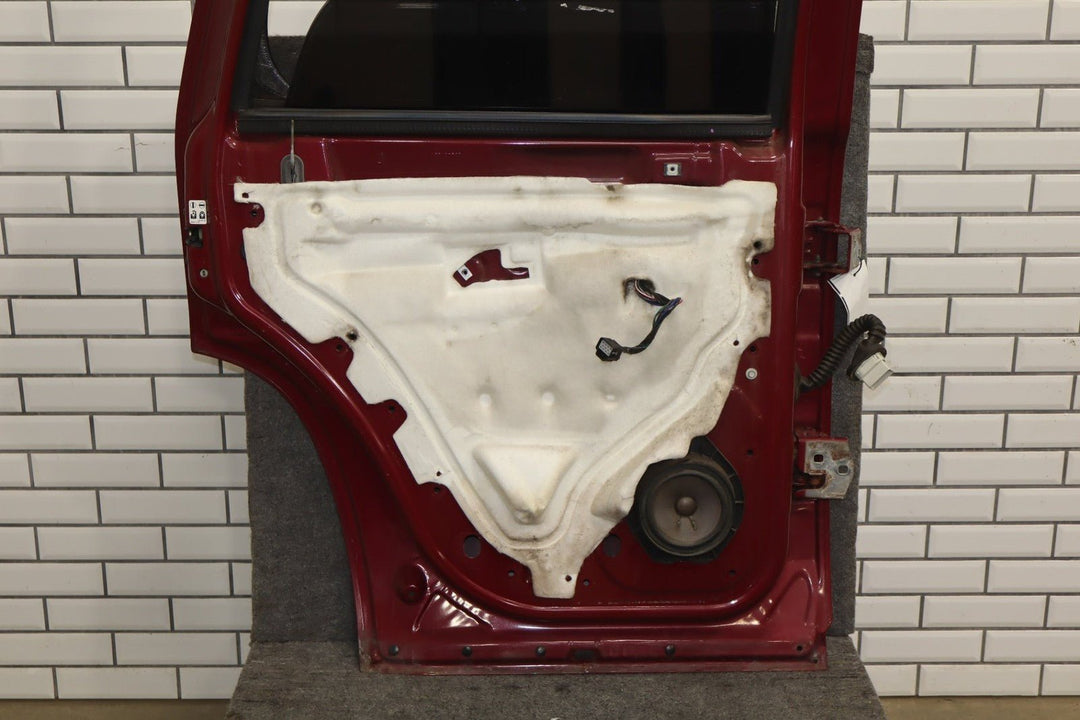 2007 - 2014 Chevrolet Tahoe Left Rear Door Sport Red ( 63U ) 22892597