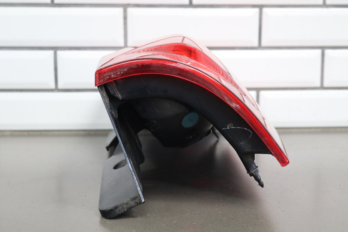 2007-2014 Chevrolet Tahoe Left Tail Light 22837923 OEM