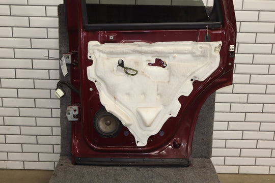 2007 - 2014 Chevrolet Tahoe Right Rear Door Ruby Red ( 66 ) 22892598