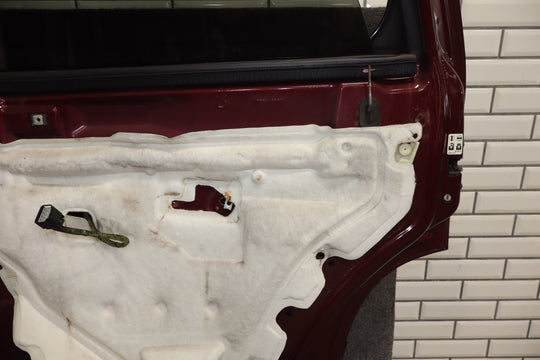 2007 - 2014 Chevrolet Tahoe Right Rear Door Ruby Red ( 66 ) 22892598