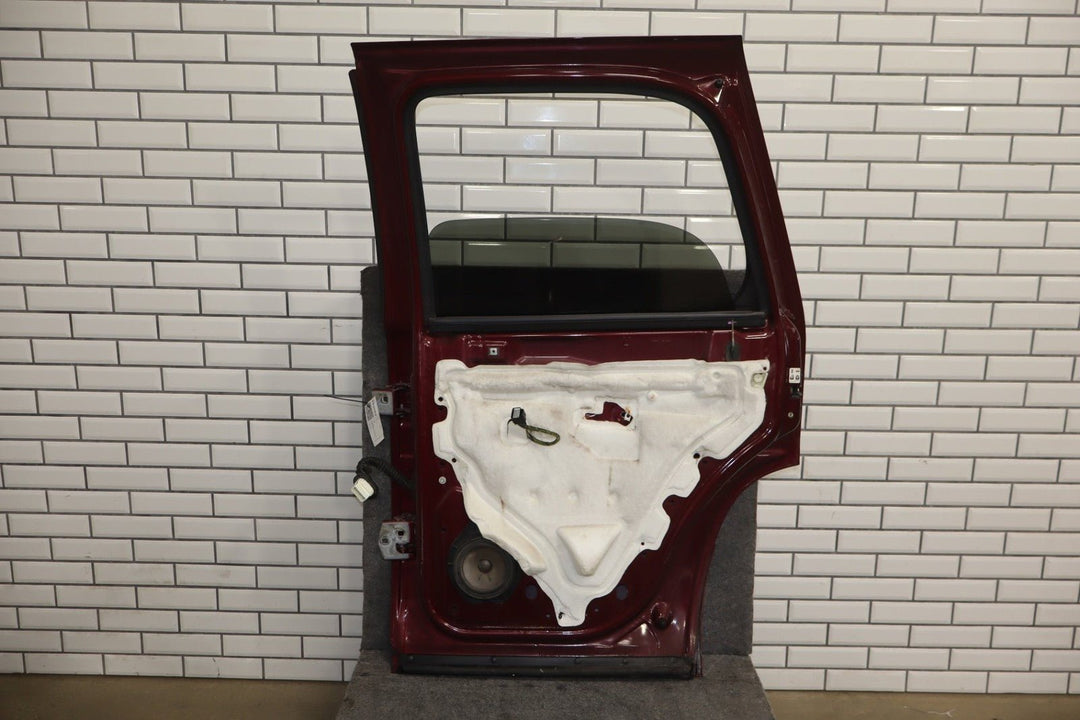 2007 - 2014 Chevrolet Tahoe Right Rear Door Ruby Red ( 66 ) 22892598