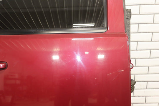 2007 - 2014 Chevrolet Tahoe Right Rear Door Sport Red ( 63U ) 22892598