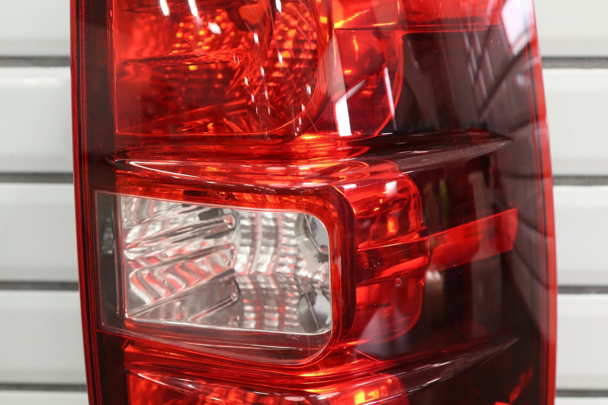 2007-2014 Chevrolet Tahoe Right Tail Light 22837924 OEM