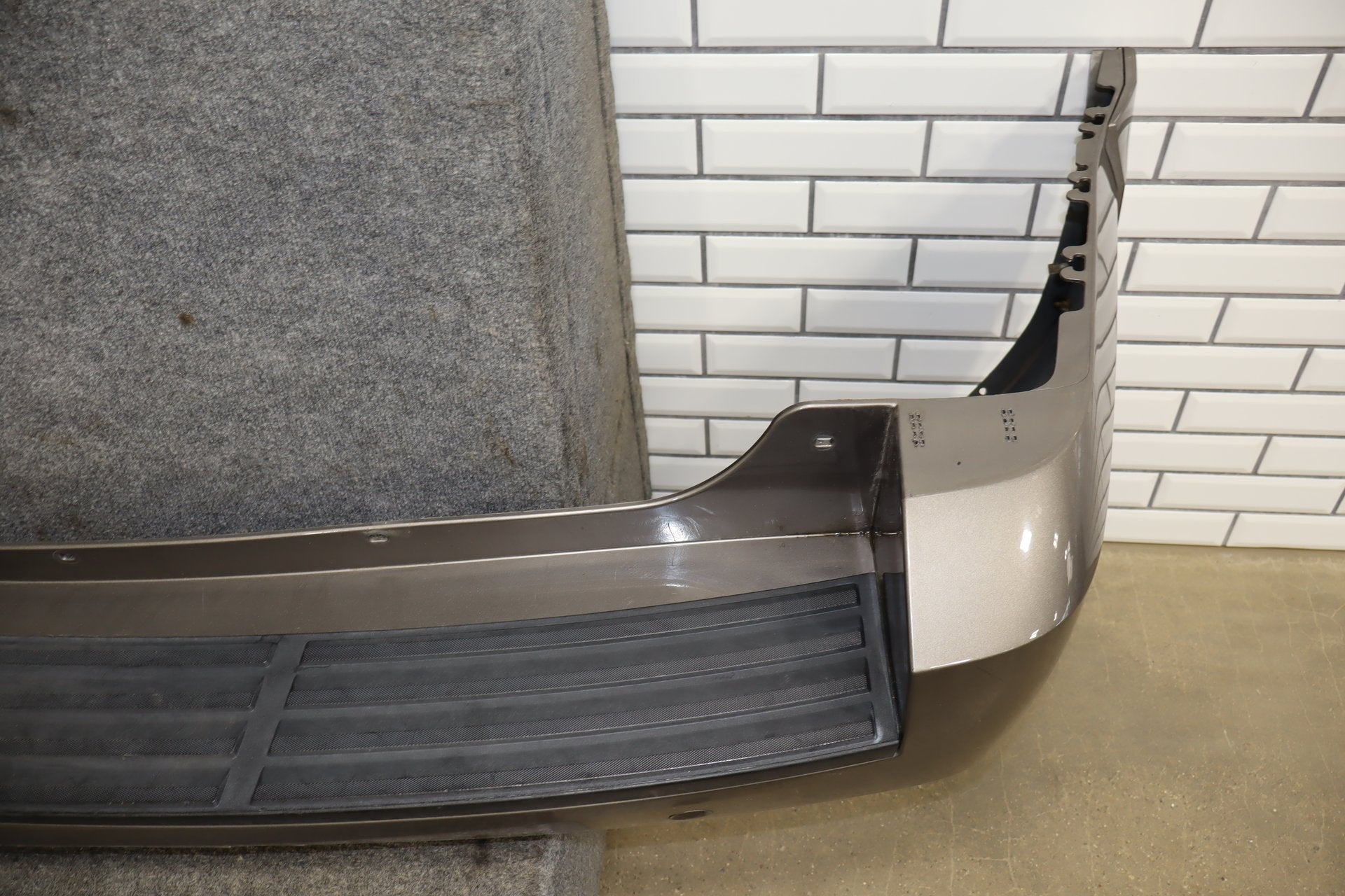 2007-2014 Chevrolet Tahoe Suburban Z71 Rear Bumper Mocha Steel GHA