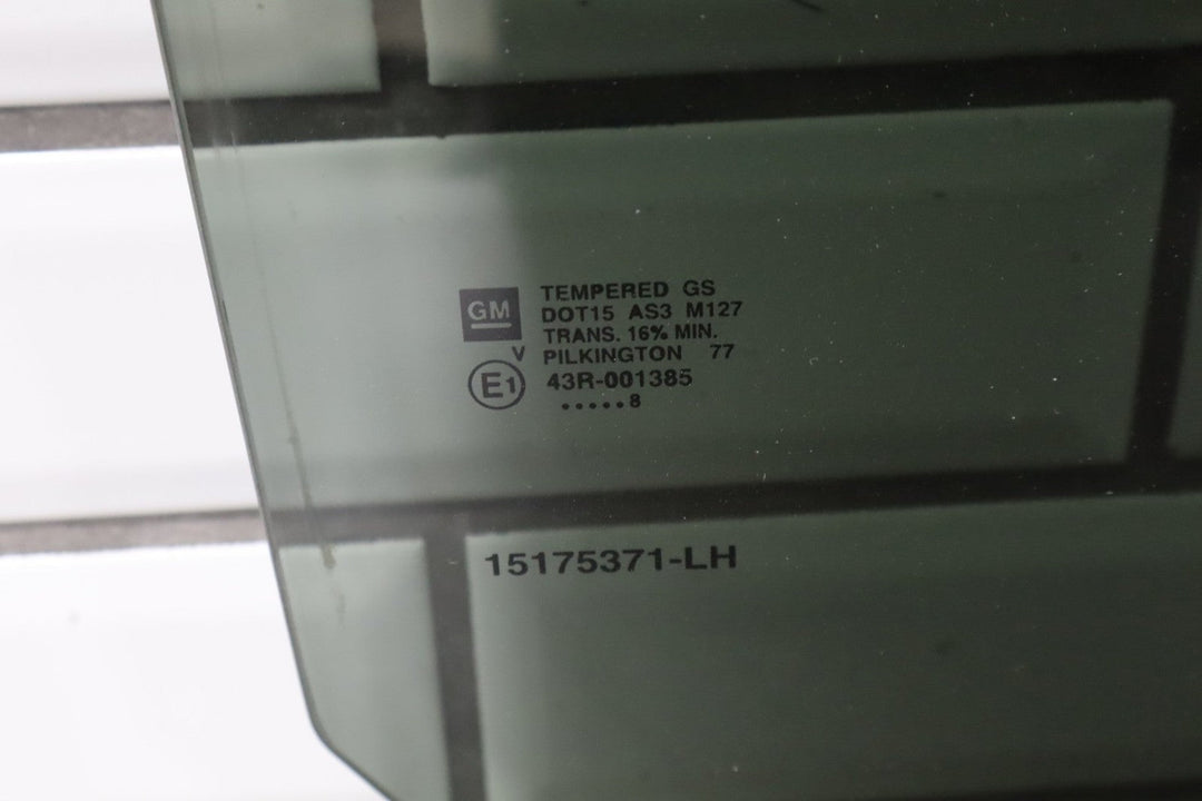 2007 - 2014 GMC Sierra 2500 Left Rear Door Window 15175371 OEM