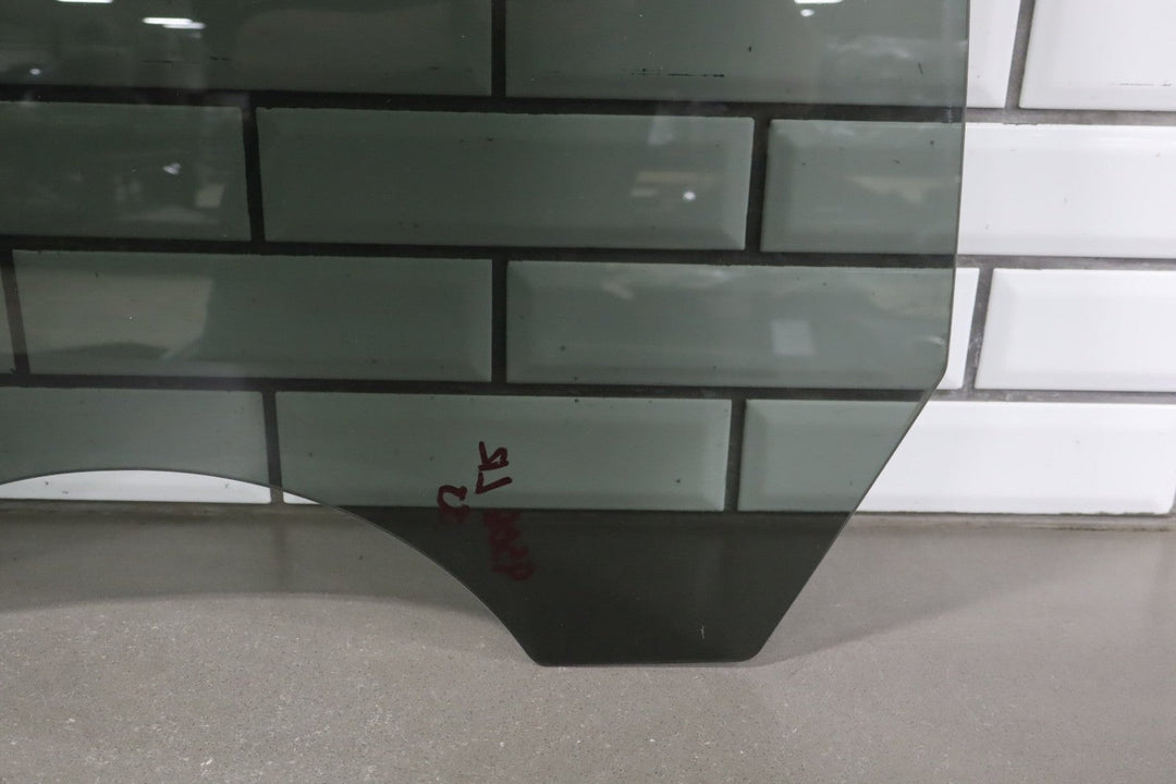 2007 - 2014 GMC Sierra 2500 Left Rear Door Window 15175371 OEM
