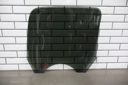 2007 - 2014 GMC Sierra 2500 Left Rear Door Window 15175371 OEM
