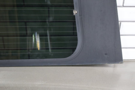 2007-2014 GMC Yukon Back Window Heated Privacy Glass 25916024