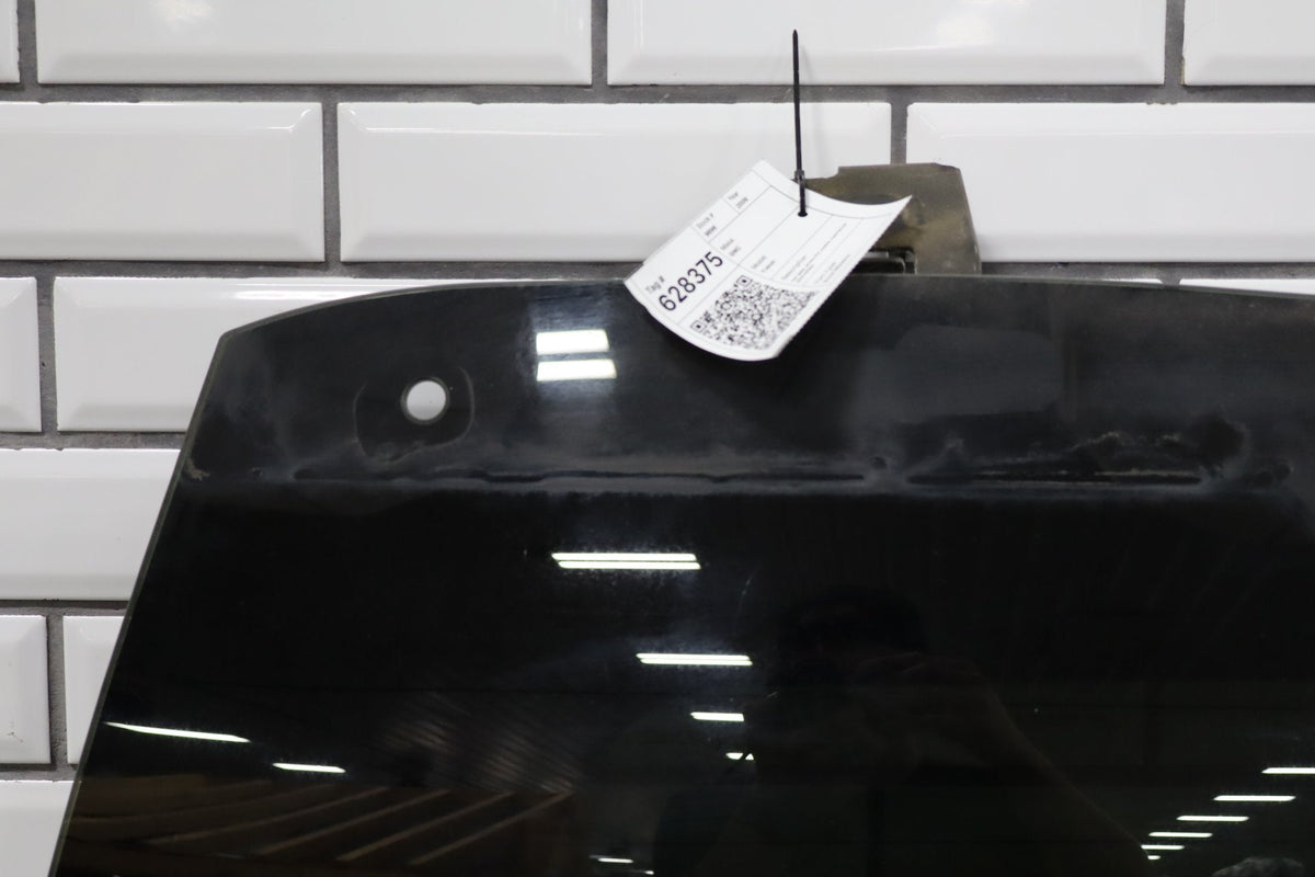 2007-2014 GMC Yukon Back Window Heated Privacy Glass 25916024