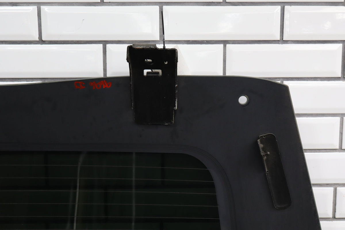 2007-2014 GMC Yukon Back Window Heated Privacy Glass 25916024
