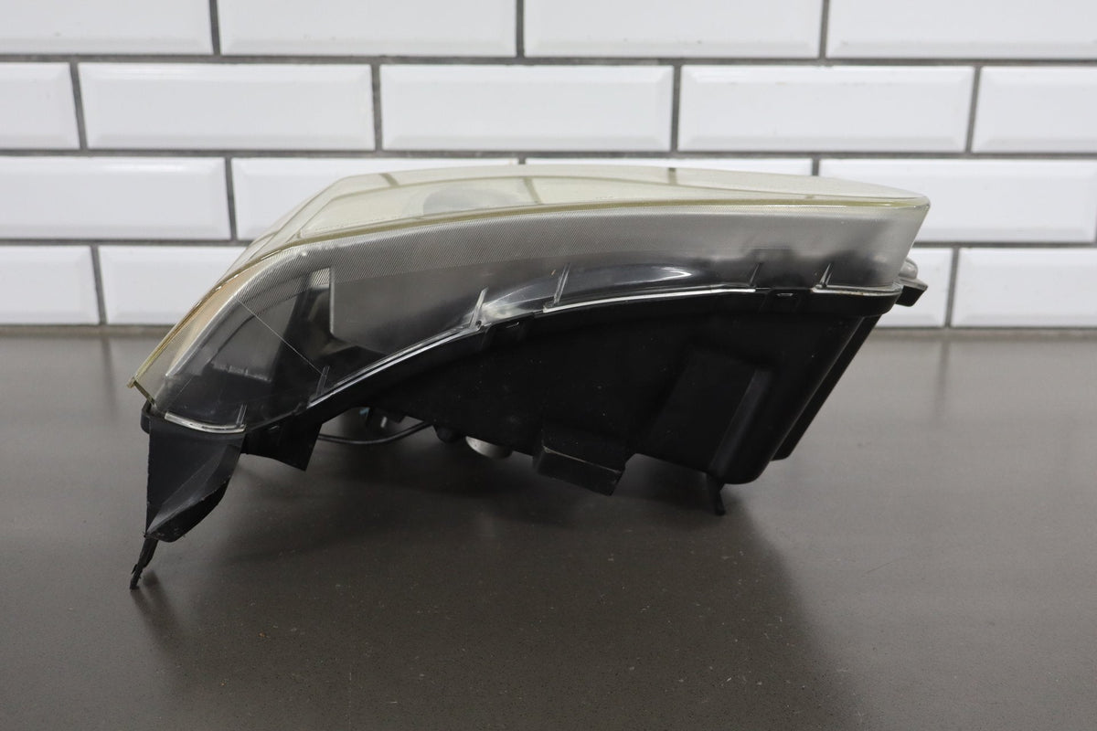 2007-2014 GMC Yukon Headlamp Set Pair Left/Right Aftermarket Replacements