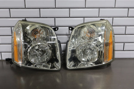 2007-2014 GMC Yukon Headlamp Set Pair Left/Right Aftermarket Replacements